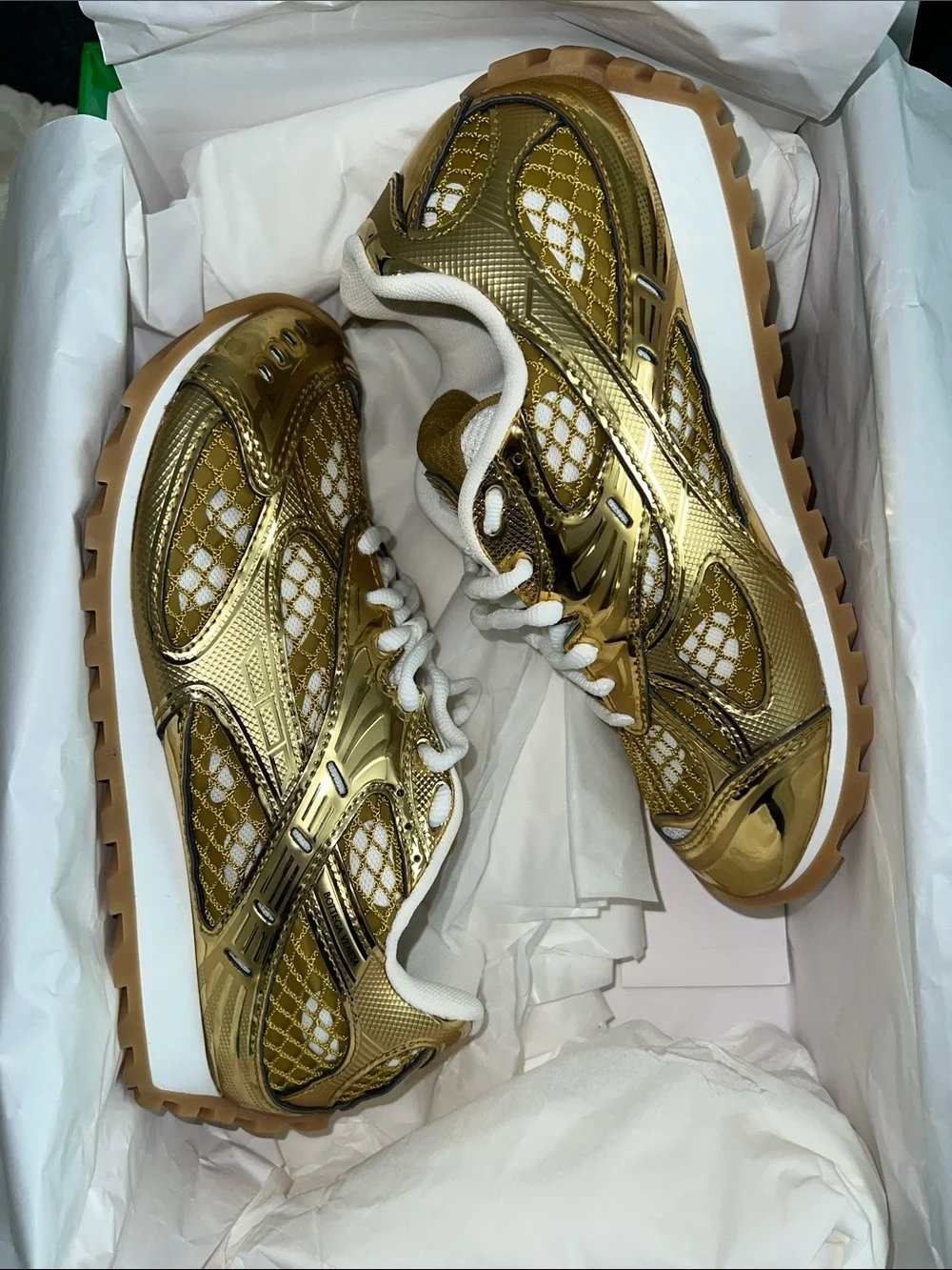 24 hr sale - Bottega Veneta Orbit Sneakers Gold-White - 37